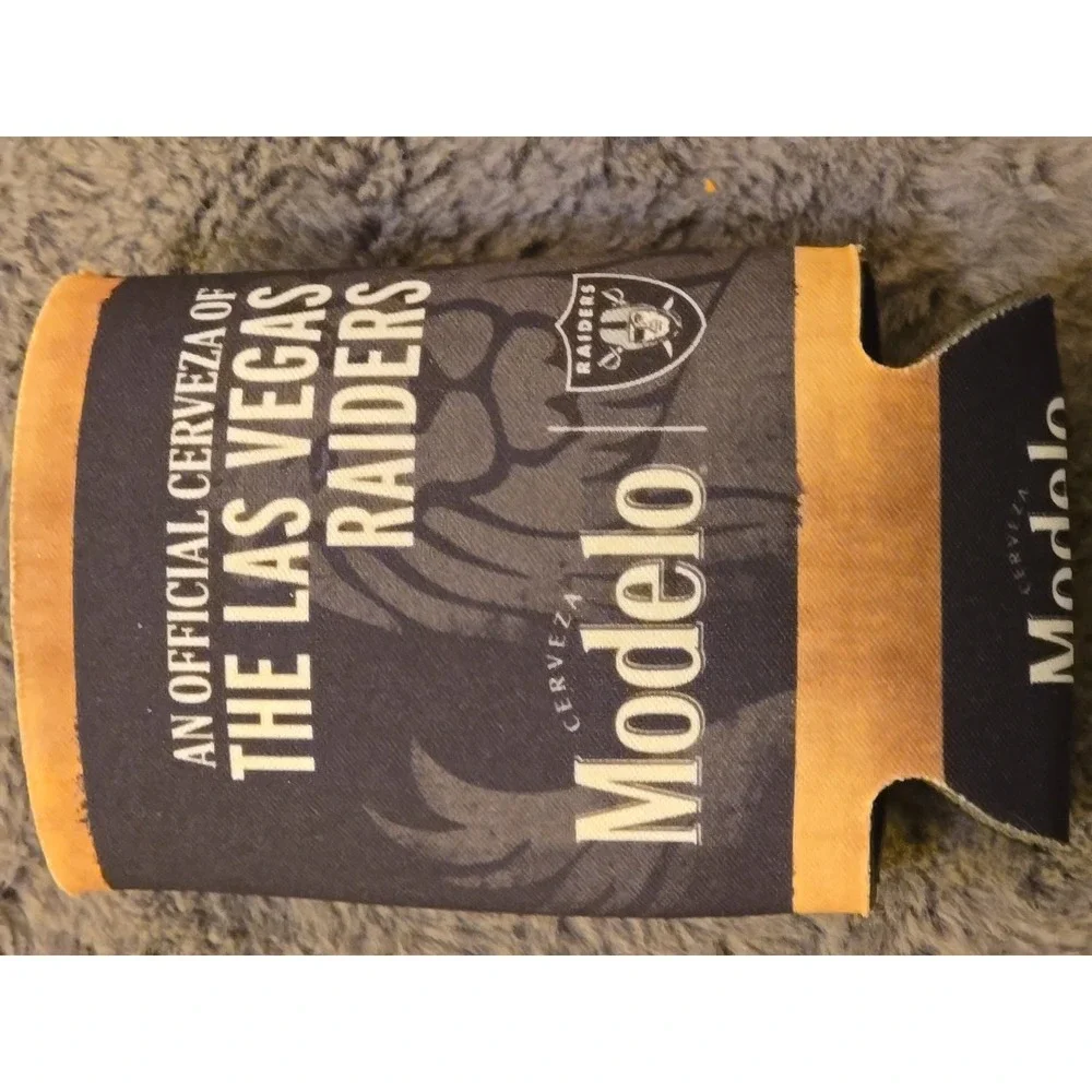 Las Vegas Raiders NFL Modelo Can Coozie Beer Soda Sleeve‎ Black Silver New Gift